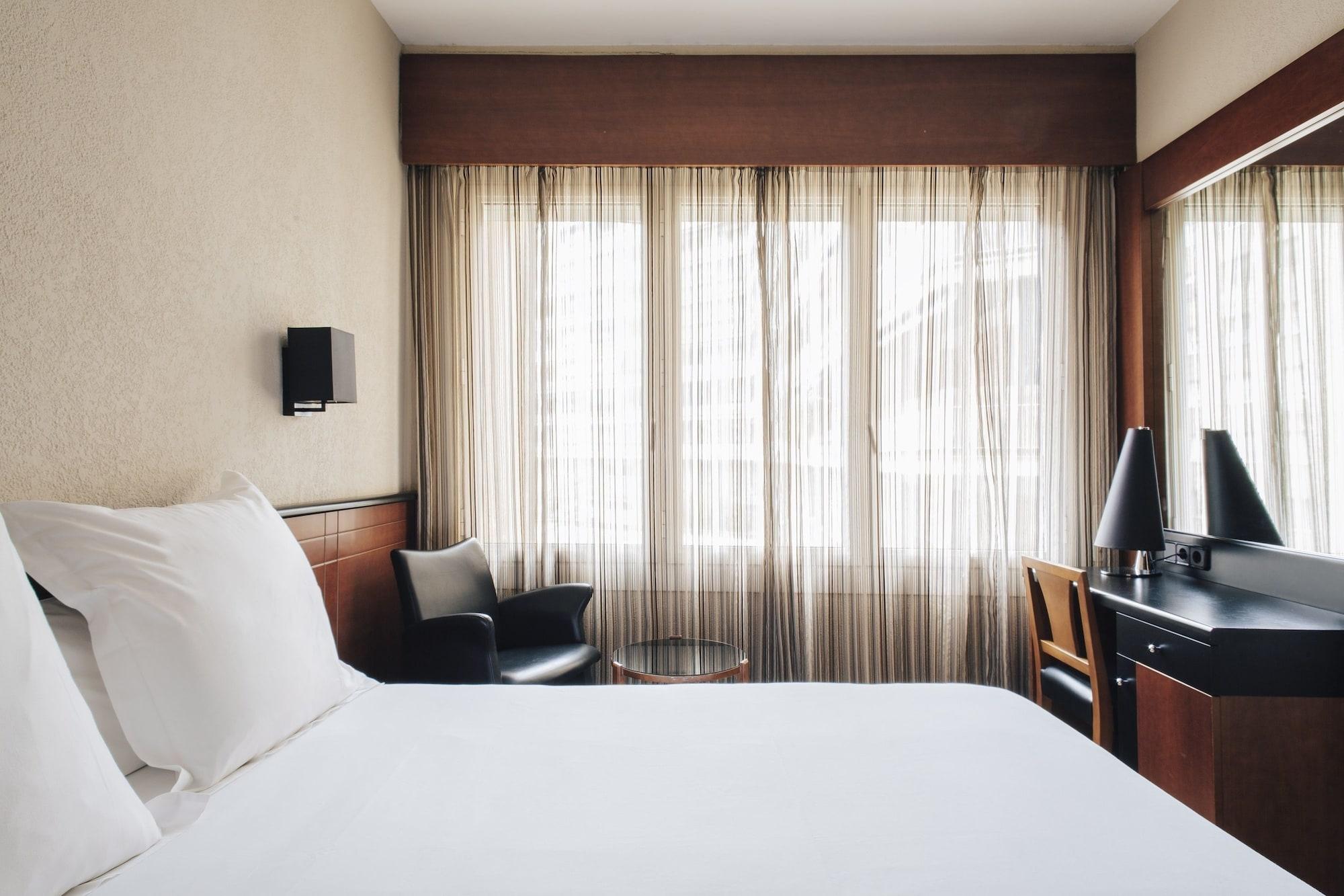 เดอร์บี Hotel บาร์เซโลนา ภายนอก รูปภาพ